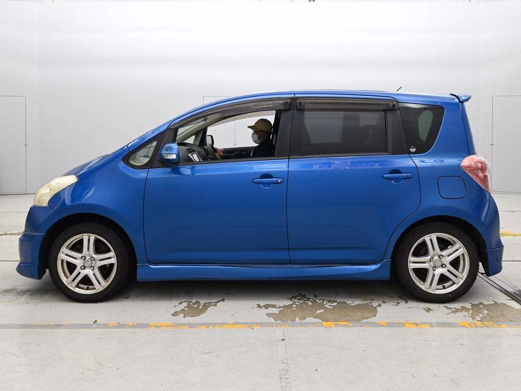 TOYOTA RACTIS