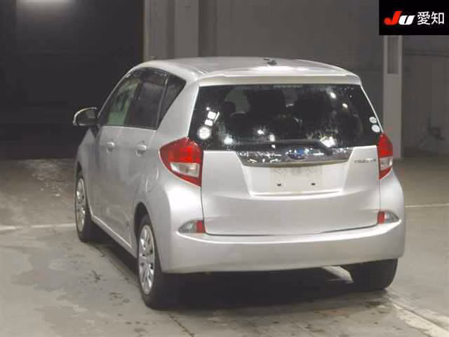 SUBARU TREZIA