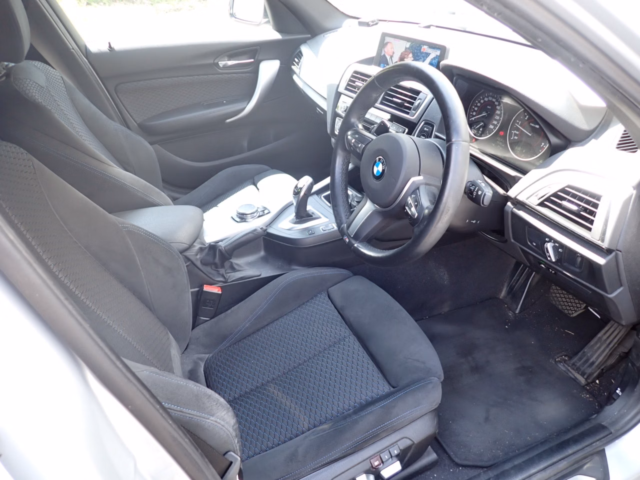 BMW 1-SERIES