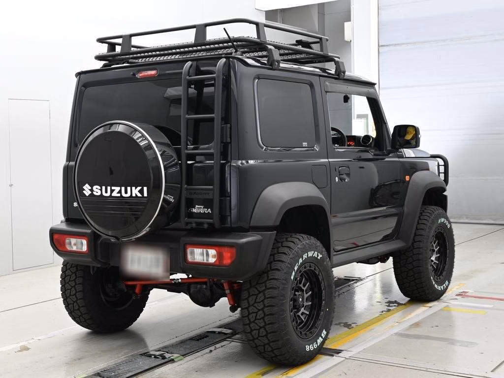 SUZUKI JIMNY SIERRA