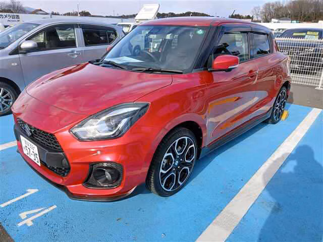 SUZUKI SWIFT