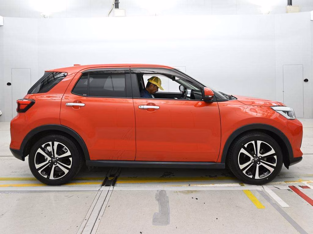 DAIHATSU ROCKY