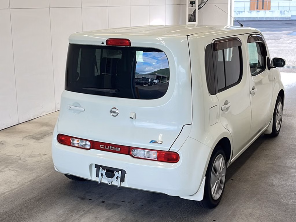 NISSAN CUBE