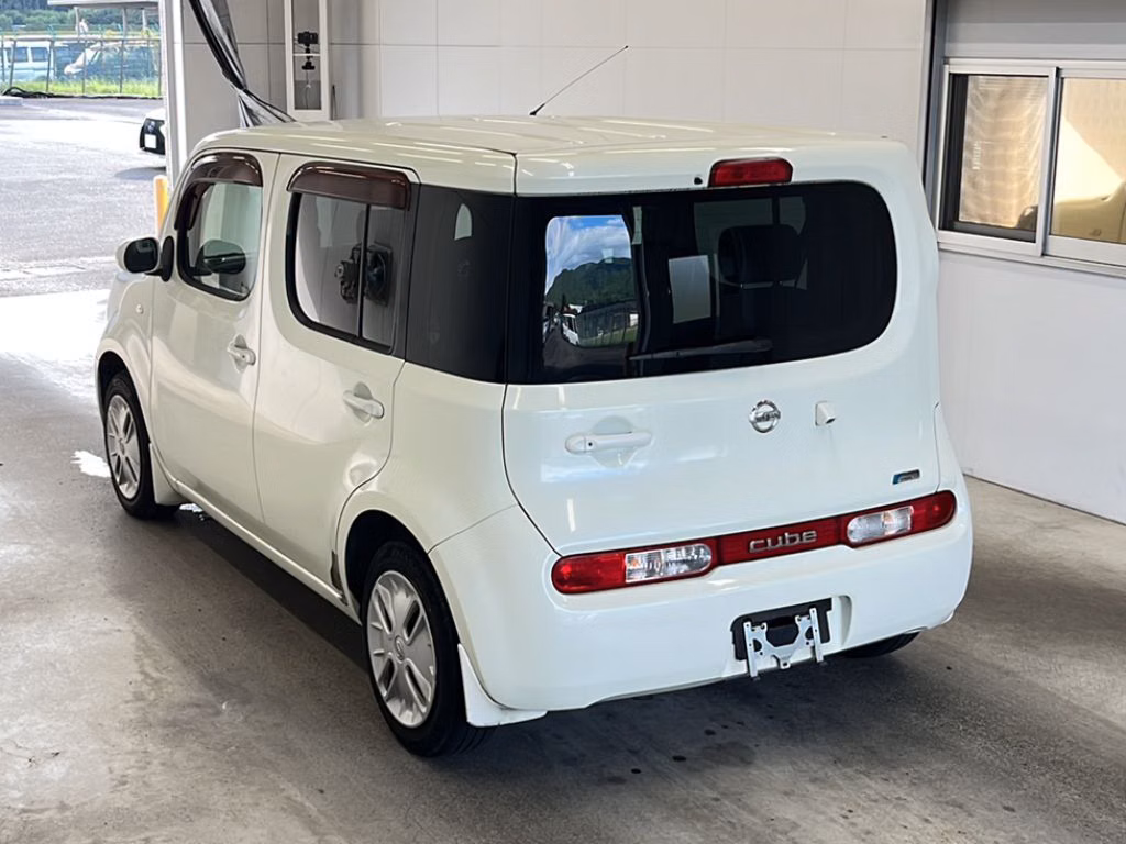 NISSAN CUBE