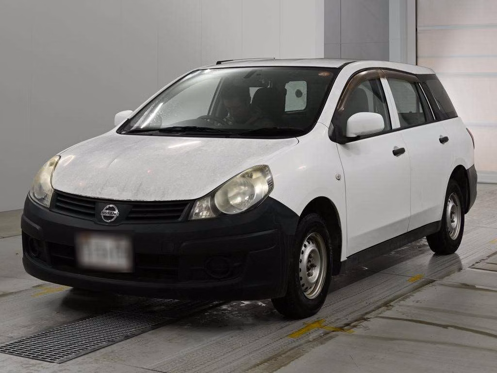 Nissan AD