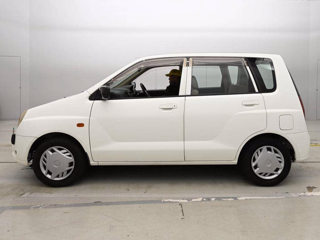 MITSUBISHI MIRAGE DINGO