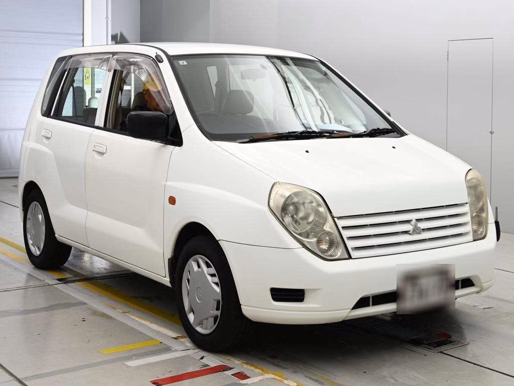 MITSUBISHI MIRAGE DINGO