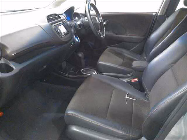 HONDA FIT SHUTTLE