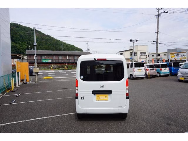 HONDA N-VAN