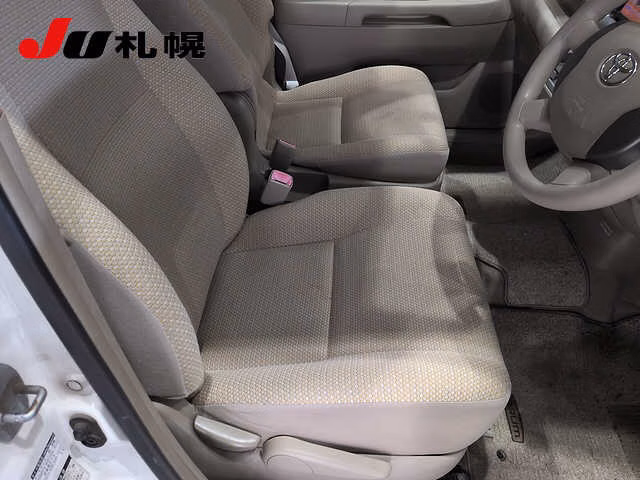 TOYOTA RAUM