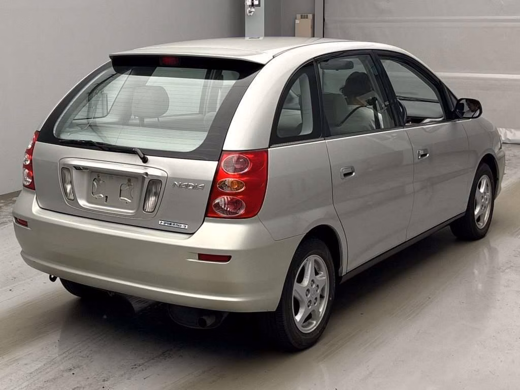 TOYOTA NADIA