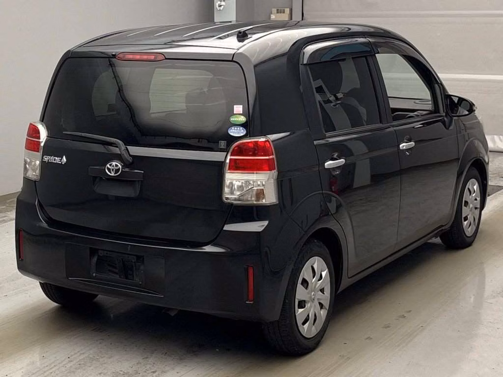 TOYOTA SPADE
