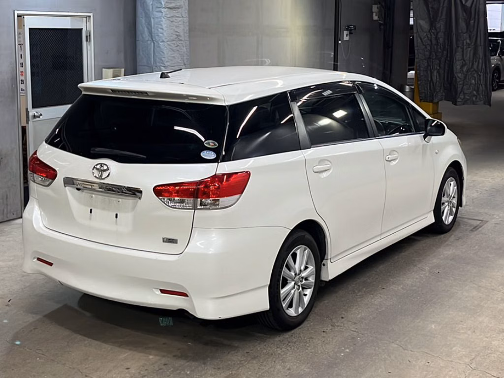 TOYOTA WISH
