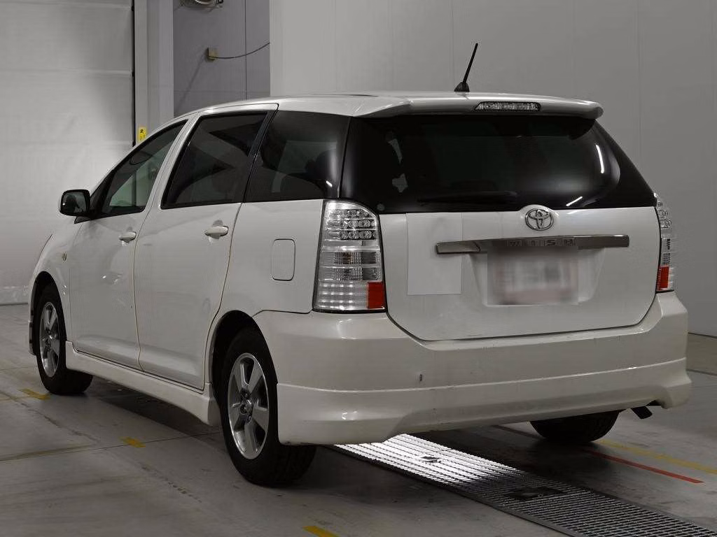 TOYOTA WISH