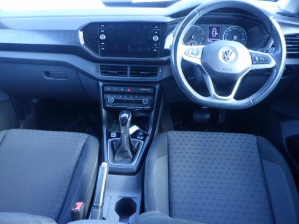 VOLKSWAGEN T-CROSS
