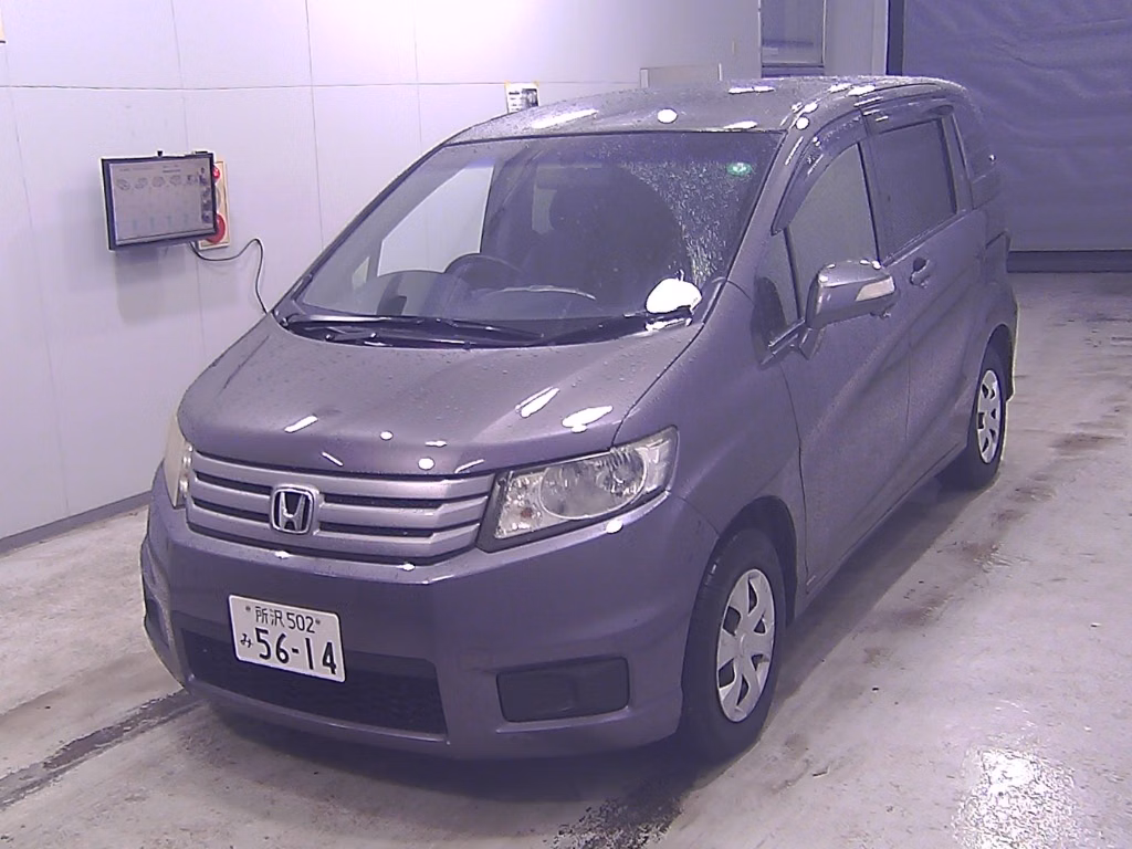 HONDA FREED SPIKE