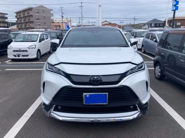 TOYOTA HARRIER