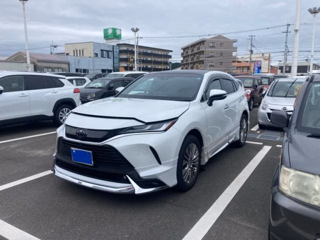TOYOTA HARRIER