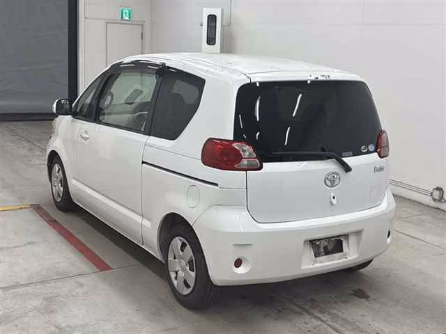 TOYOTA PORTE