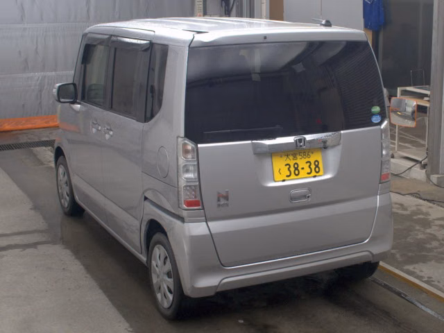 HONDA N-BOX