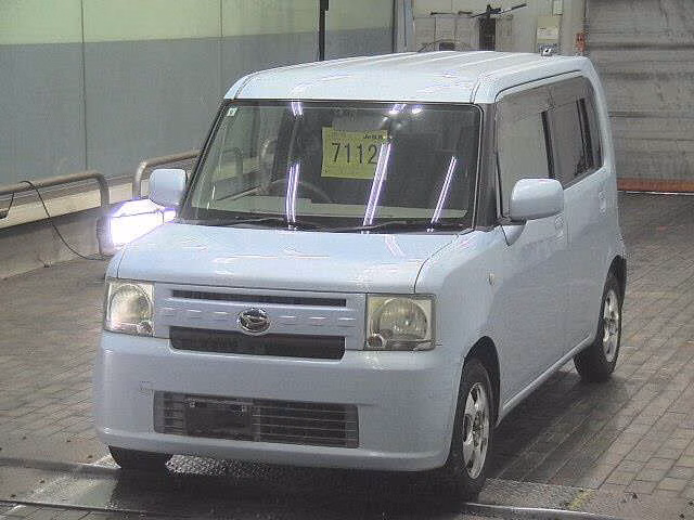 DAIHATSU MOVE CONTE