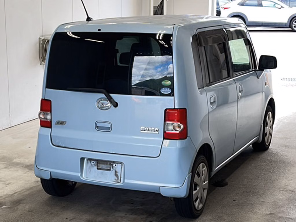 DAIHATSU MOVE CONTE