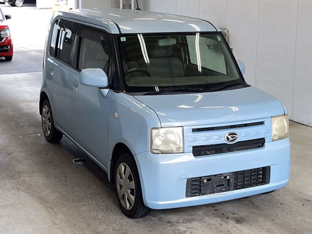 DAIHATSU MOVE CONTE