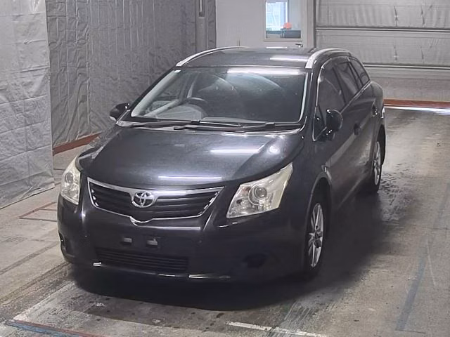 TOYOTA AVENSIS