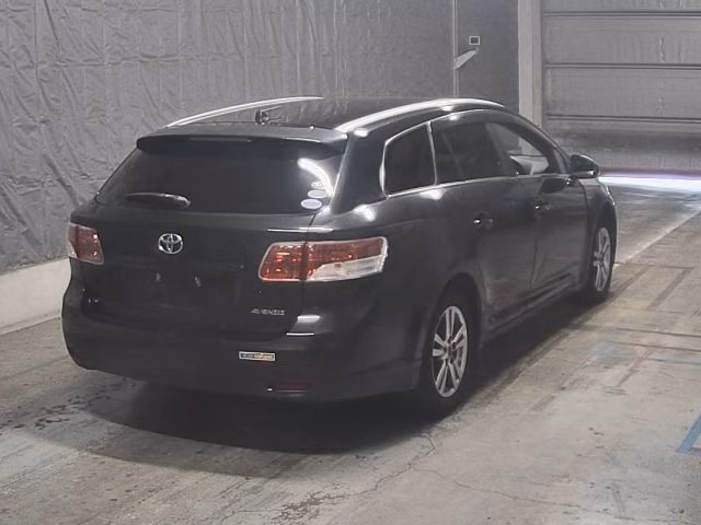 TOYOTA AVENSIS