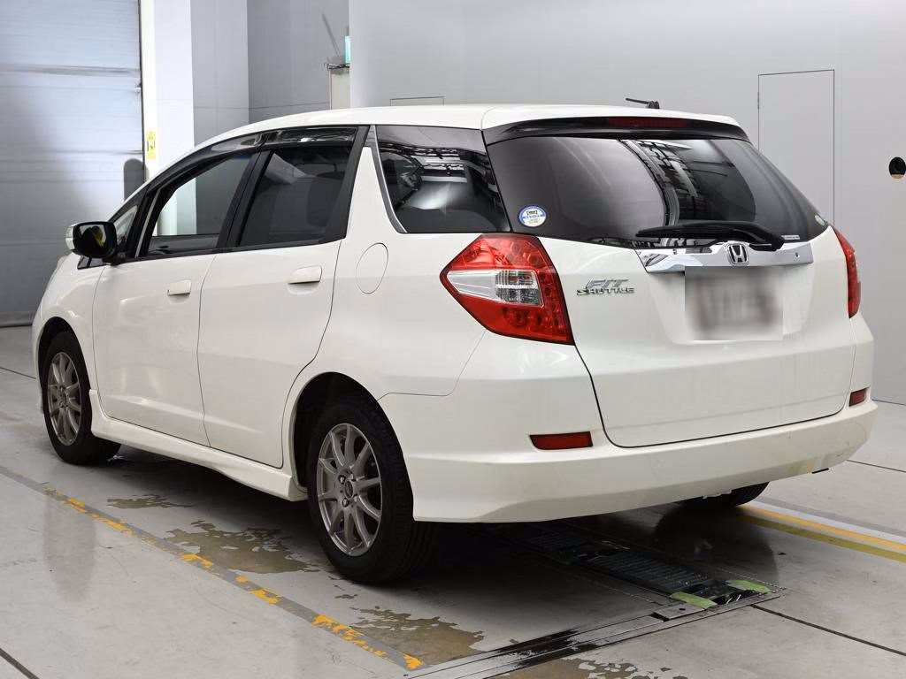HONDA FIT SHUTTLE