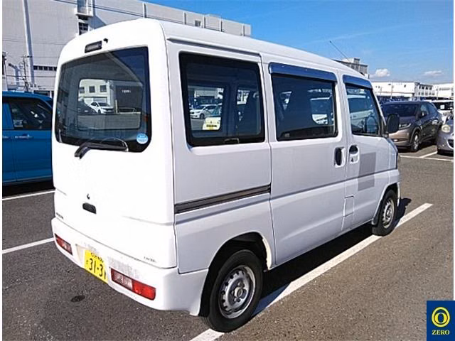 MITSUBISHI MINICAB
