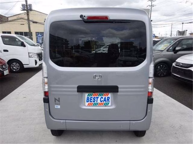 HONDA N-VAN