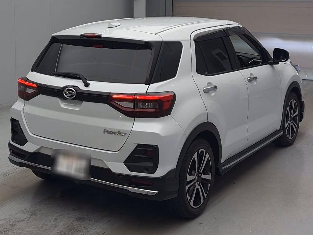 DAIHATSU ROCKY