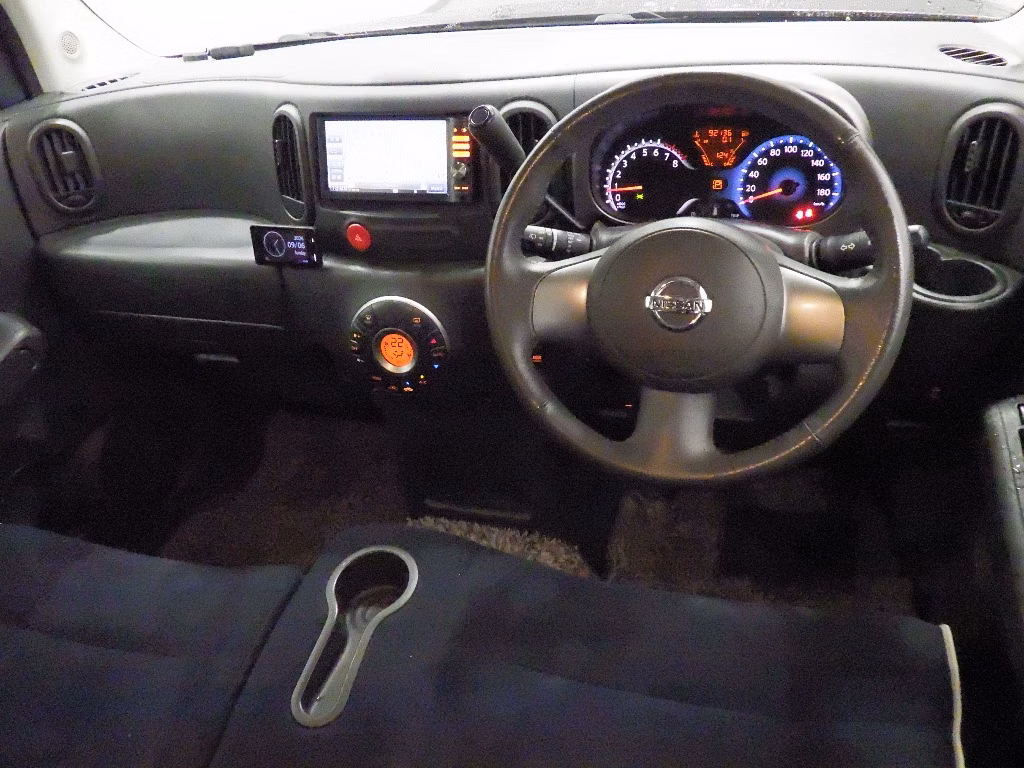 NISSAN CUBE