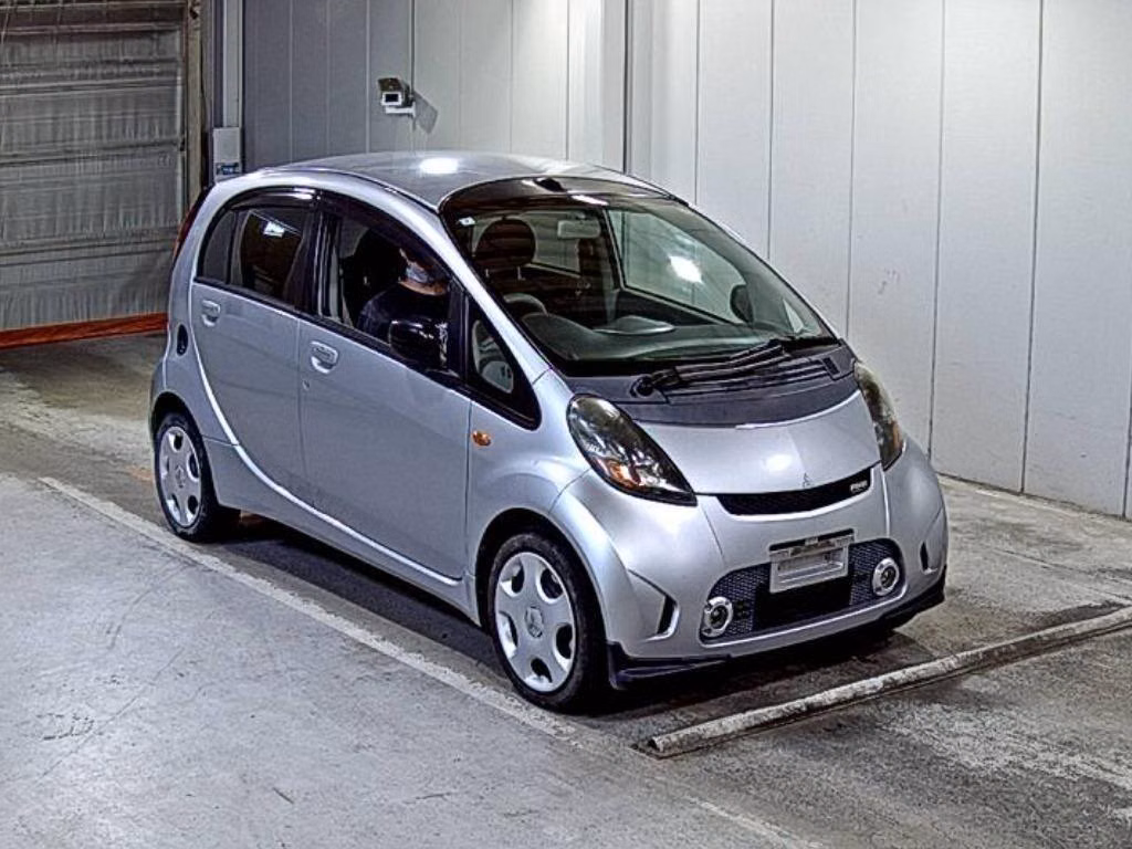 MITSUBISHI I