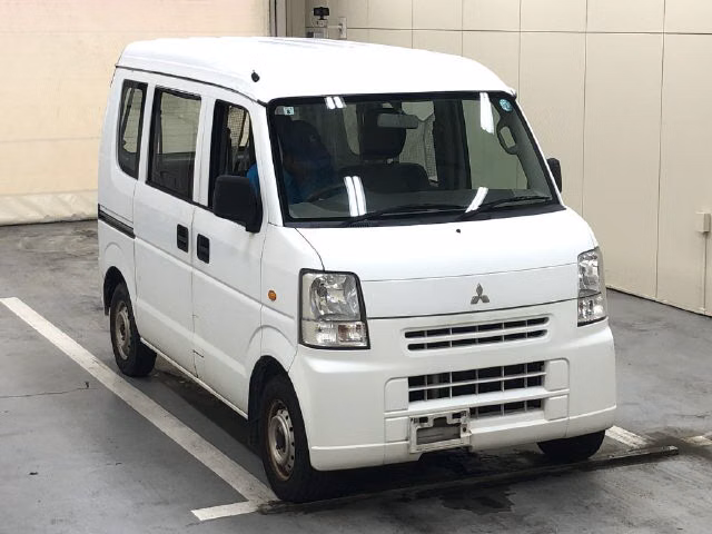 MITSUBISHI MINICAB