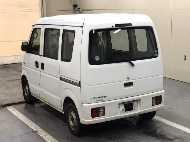 MITSUBISHI MINICAB