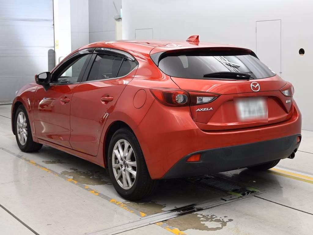 MAZDA AXELA