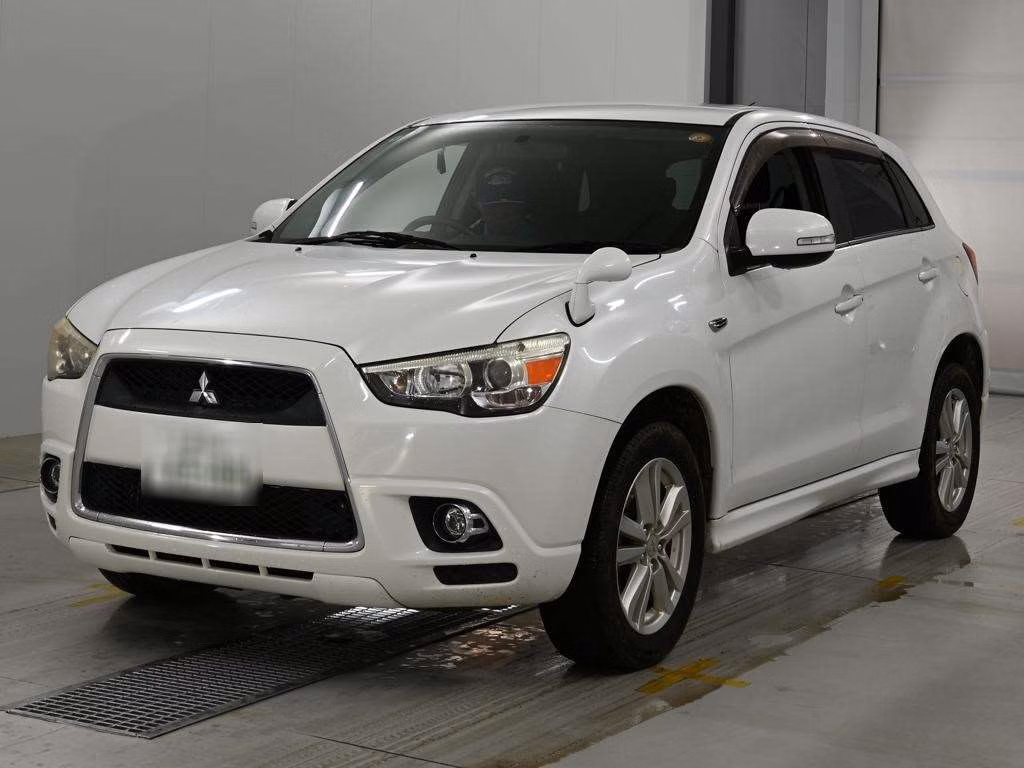 MITSUBISHI RVR