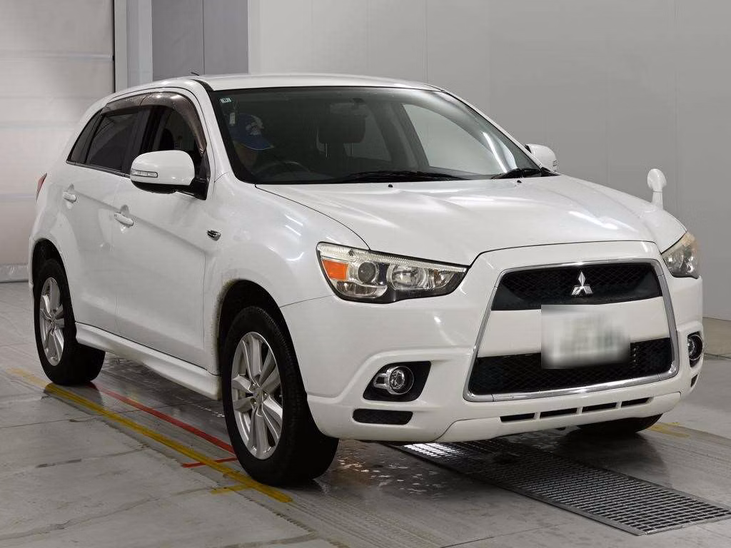 MITSUBISHI RVR