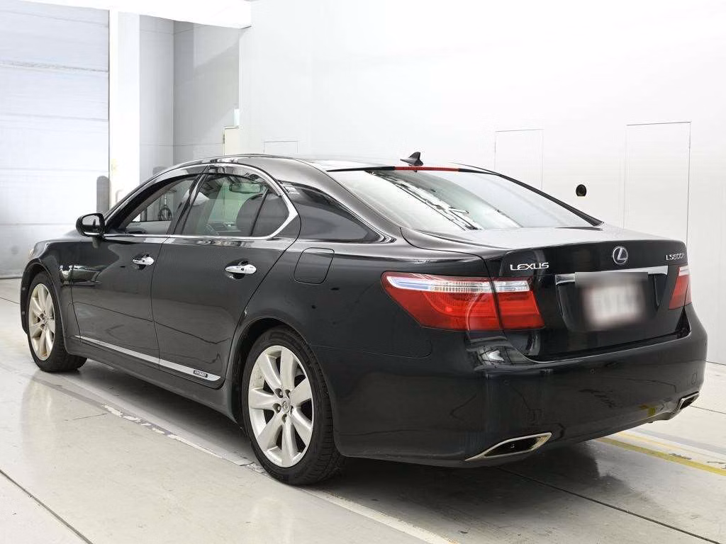 LEXUS LS600H