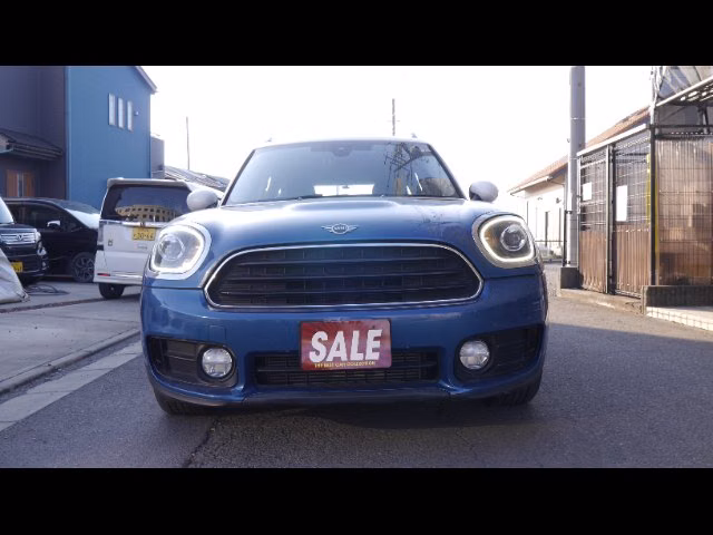 MINI Crossover