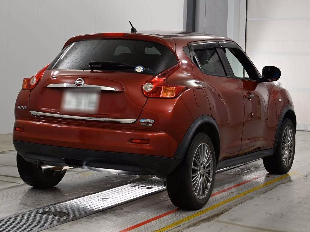 NISSAN JUKE