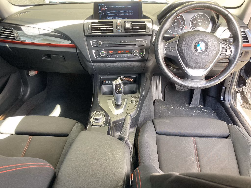 BMW 1-SERIES