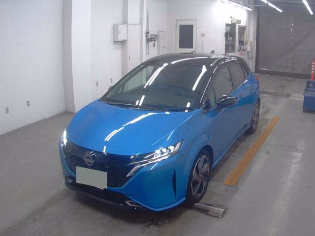 Nissan Aura
