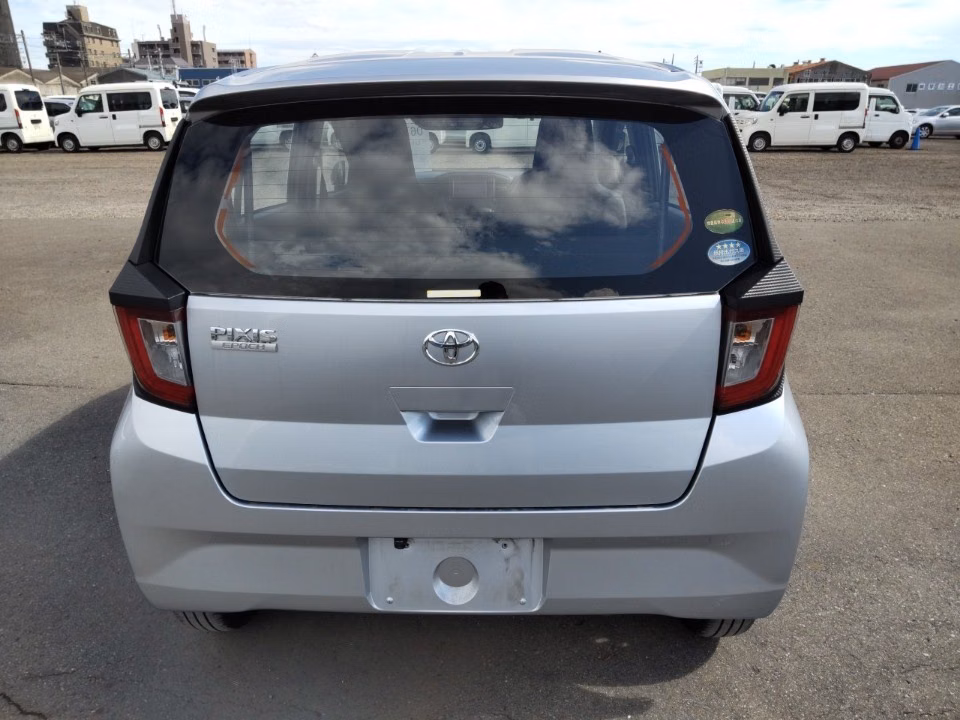 TOYOTA PIXIS EPOCH