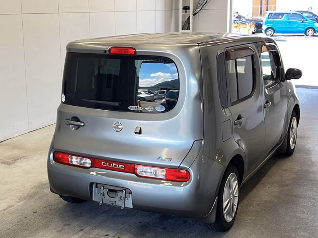 NISSAN CUBE