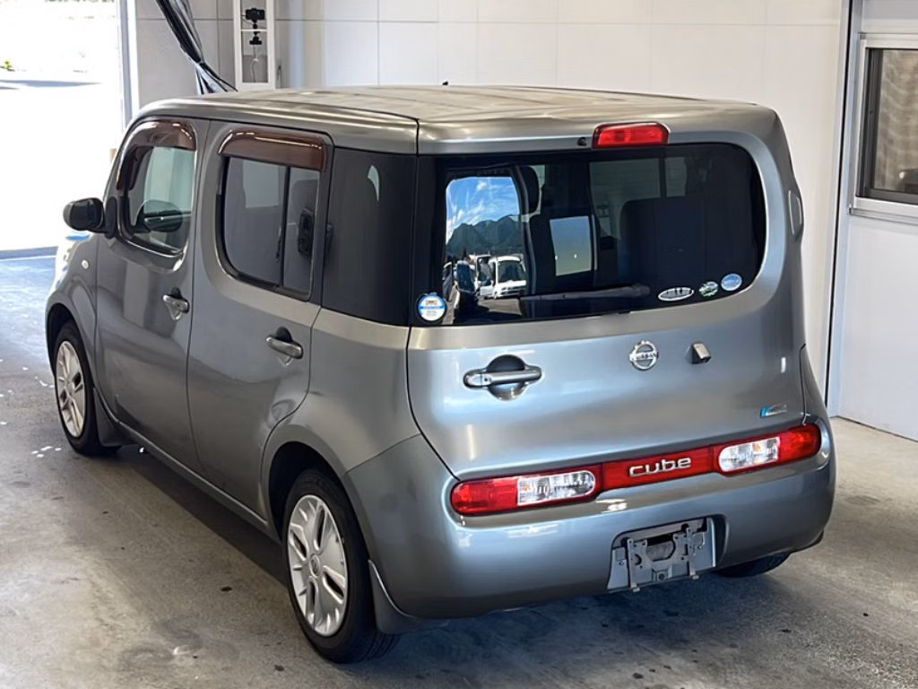 NISSAN CUBE