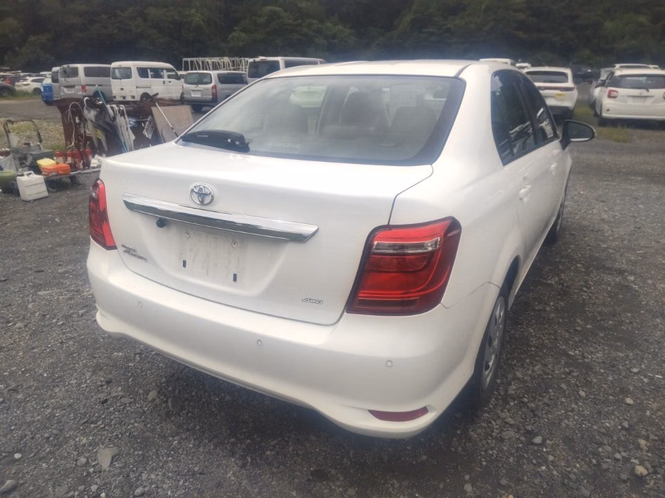 TOYOTA COROLLA AXIO
