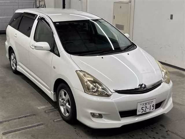 TOYOTA WISH